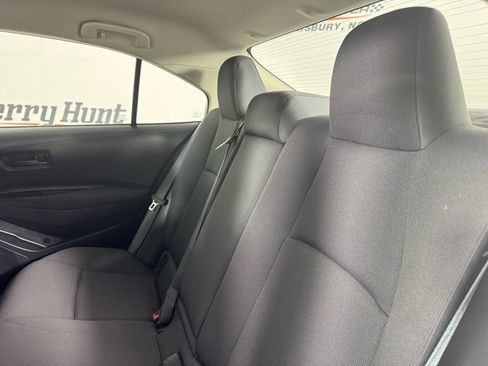 Used 2025 Toyota Corolla LE image 24