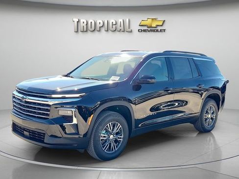 New 2026 Chevrolet Traverse LT image 1