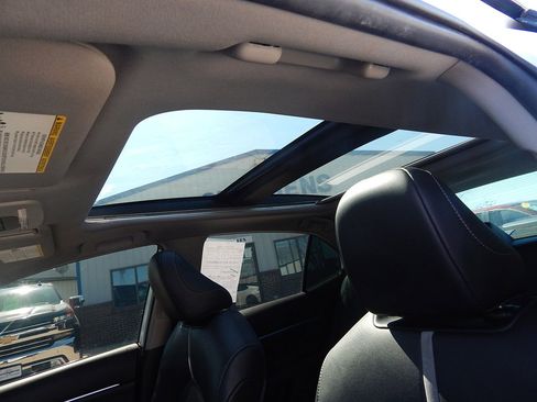 Used 2020 Toyota Camry XSE image 13