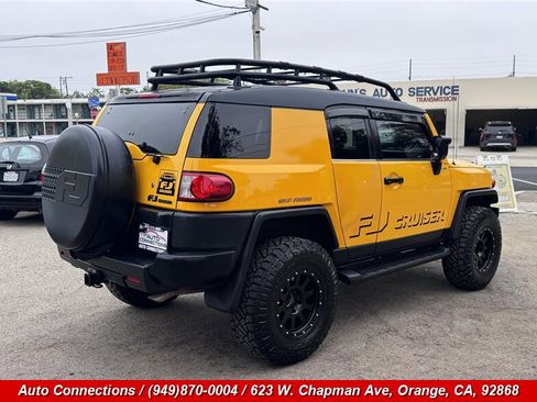 Used 2007 Toyota FJ Cruiser 4WD image 3