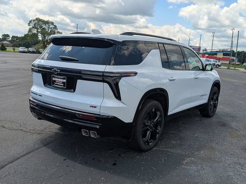 New 2027 Chevrolet Traverse RS w/ LPO, Floor Liner Package AWD/4WD image 7