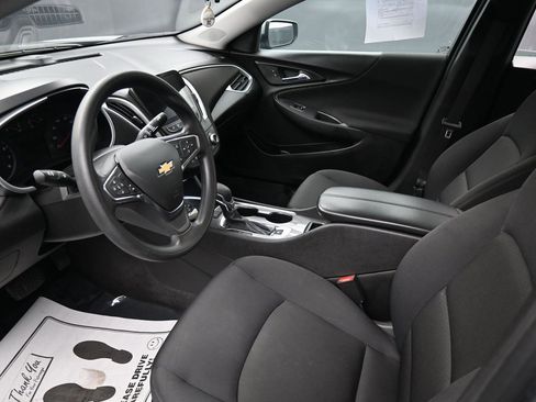 Used 2024 Chevrolet Malibu LT image 25