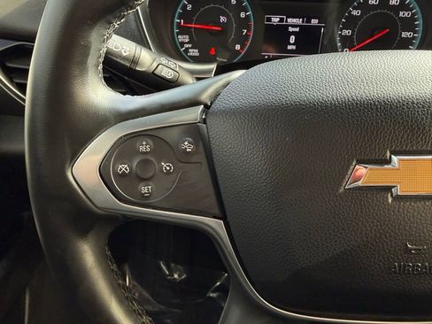 Used 2023 Chevrolet Traverse LT image 24