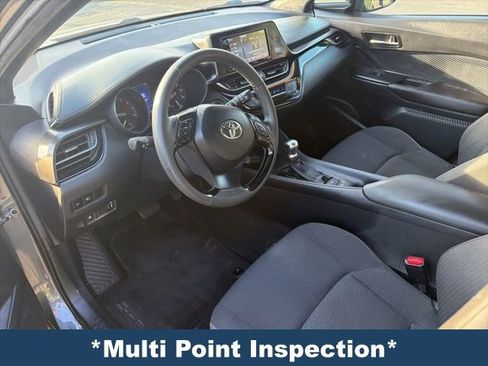 Used 2018 Toyota C-HR XLE image 4
