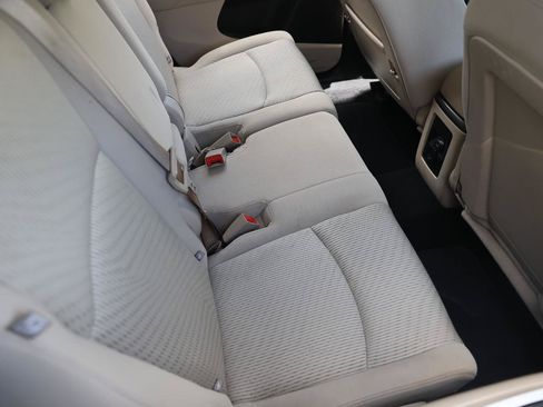 Used 2017 Dodge Journey SXT w/ Comfort/Convenience Group FWD image 12