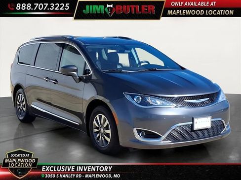 Used 2020 Chrysler Pacifica Touring-L Plus image 6