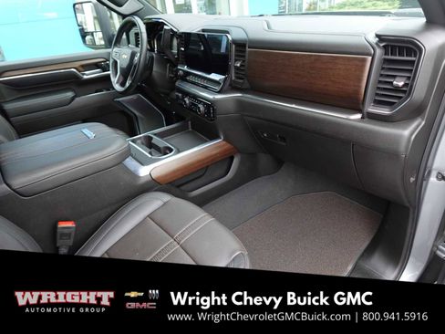 Used 2024 Chevrolet Silverado 2500 High Country image 35