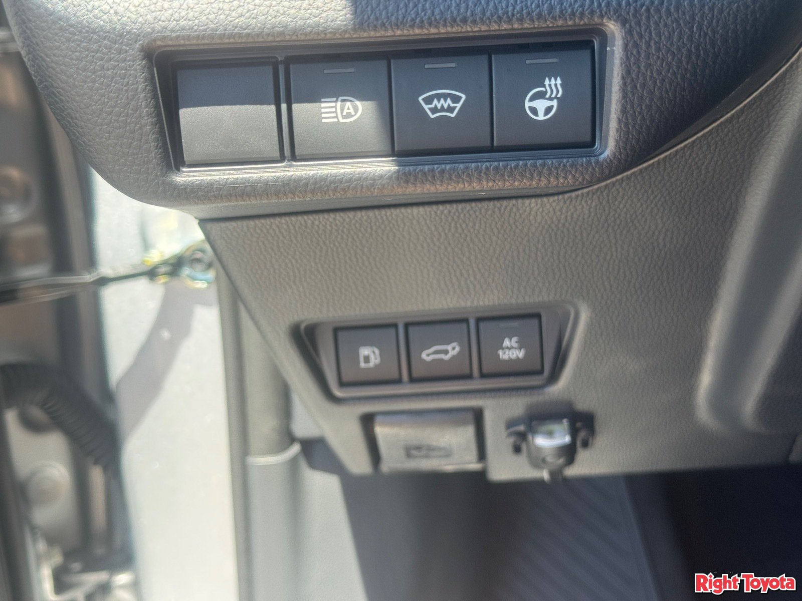 New 2027 Toyota Prius Plug-In Hybrid w/ Limited Premium Package FWD image 29