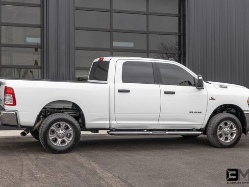 Used 2024 RAM 2500 Big Horn AWD/4WD image 10