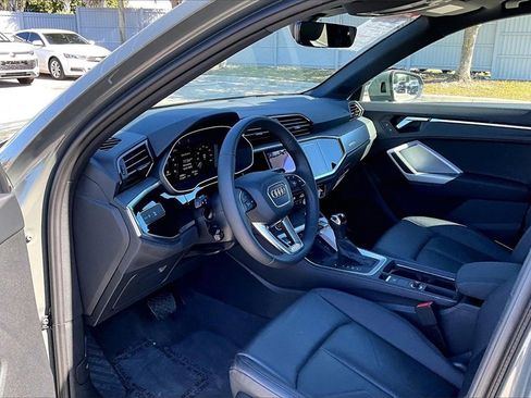 Certified 2024 Audi Q3 2.0T Premium w/ Convenience Package image 14