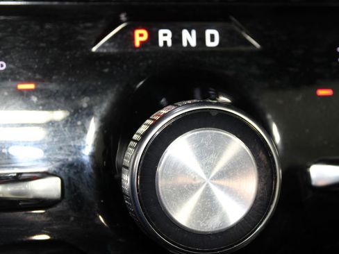 Used 2023 Jeep Wagoneer L Series III w/ Preferred Equipment Group image 57