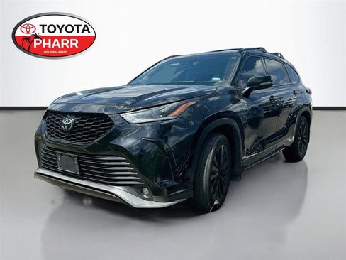 Used 2024 Toyota Highlander XSE FWD image 1