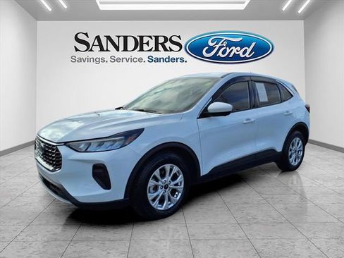 Used 2023 Ford Escape Active w/ Tech Pack #2 image 5