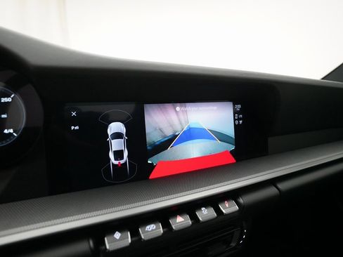 Used 2022 Porsche 911 Carrera 4S image 23