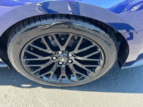 Used 2018 Ford Mustang GT Premium w/ GT Performance Package RWD image 7