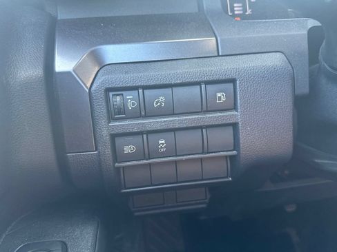 Used 2025 Toyota 4Runner SR5 AWD/4WD image 21