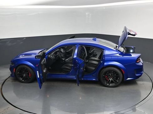 Used 2022 Dodge Charger SRT Hellcat w/ Harman/Kardon Audio Group RWD image 17