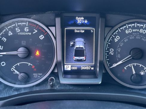 Certified 2023 Toyota Tacoma TRD Off-Road image 15