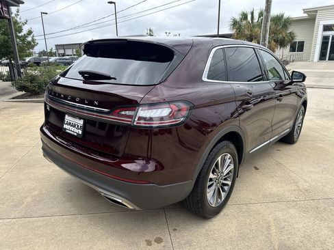 Certified 2023 Lincoln Nautilus FWD w/ Premium Package image 8