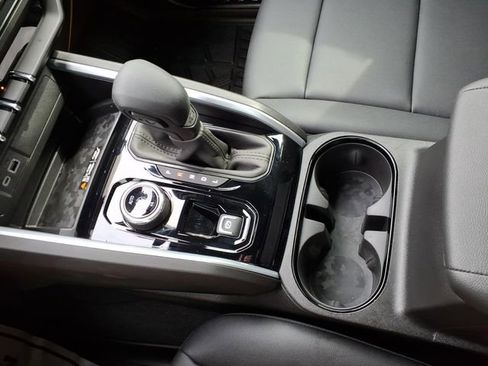 Used 2025 Chevrolet Colorado Trail Boss image 28