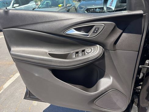 Used 2025 Buick Encore GX Preferred FWD image 18