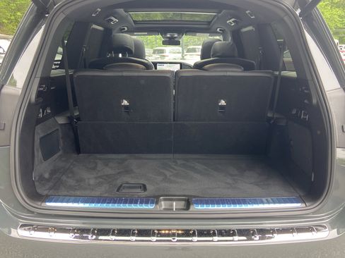 Used 2025 Mercedes-Benz GLS 580 4MATIC image 10
