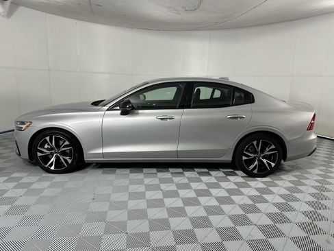 Used 2023 Volvo S60 B5 Core AWD/4WD image 5