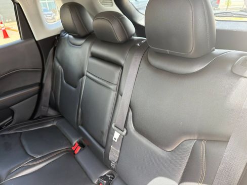 Used 2018 Jeep Compass Limited w/ Navigation Group FWD image 17