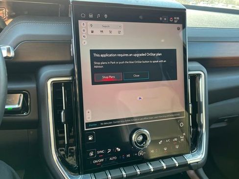 Used 2025 GMC Yukon Denali image 27