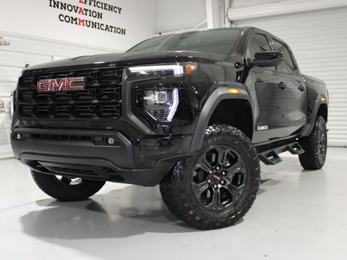 Used 2025 GMC Canyon Elevation w/ Convenience Package AWD/4WD image 1