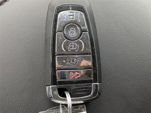 Used 2023 Lincoln Aviator Reserve image 25