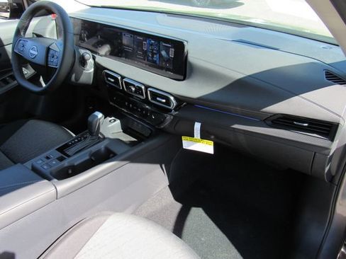 New 2026 Nissan Sentra SV w/ SV Convenience Package FWD image 12
