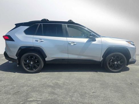 Used 2023 Toyota RAV4 XSE AWD/4WD image 2
