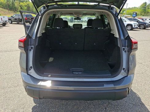 Used 2024 Nissan Rogue S AWD/4WD image 29