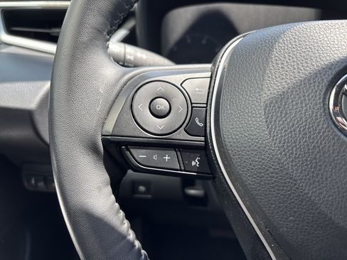 Used 2025 Toyota Corolla SE FWD image 18