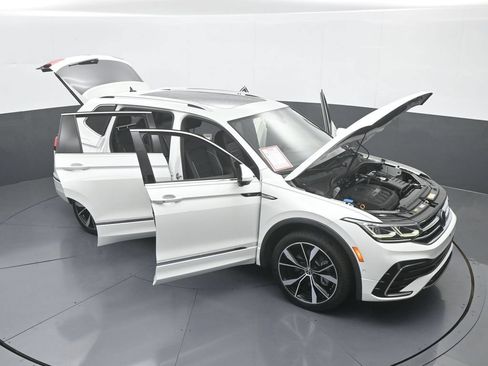 Used 2023 Volkswagen Tiguan SEL R-Line AWD/4WD image 79