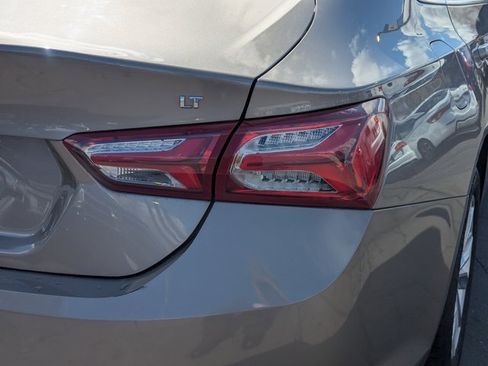 Used 2022 Chevrolet Malibu LT image 4