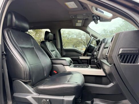 Used 2019 Ford F250 Lariat w/ Lariat Ultimate Package image 26