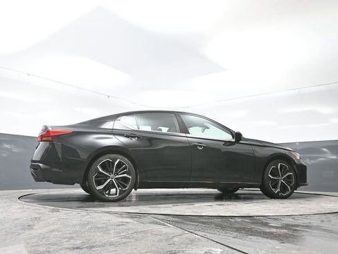 Used 2024 Nissan Altima 2.5 SR image 23