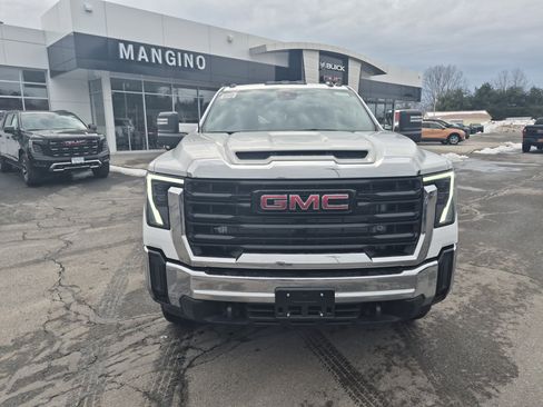 Used 2026 GMC Sierra 3500 Pro image 8