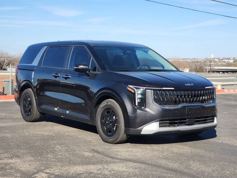 New 2026 Kia Carnival LXS image 3