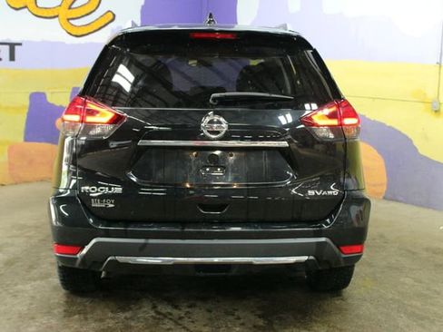 Used 2017 Nissan Rogue SV AWD/4WD image 7