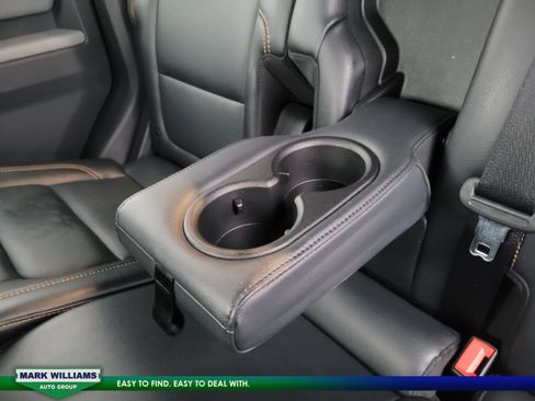 Used 2023 Ford Bronco Badlands image 13