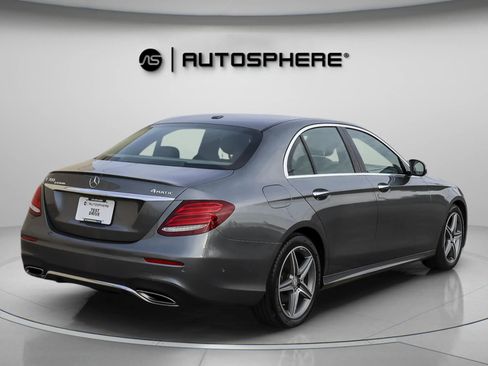 Used 2017 Mercedes-Benz E 300 4MATIC image 10