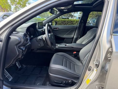 Used 2023 Lexus IS 350 F Sport RWD image 10