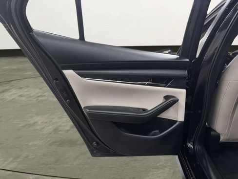 Used 2019 MAZDA MAZDA3 Preferred AWD 4dr Sedan image 13