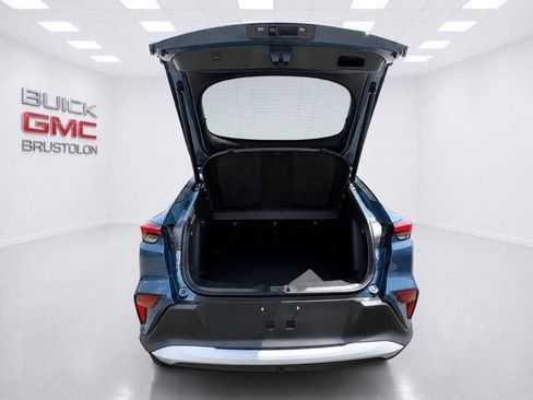 New 2026 Buick Envista Sport Touring w/ Convenience I Package FWD image 9