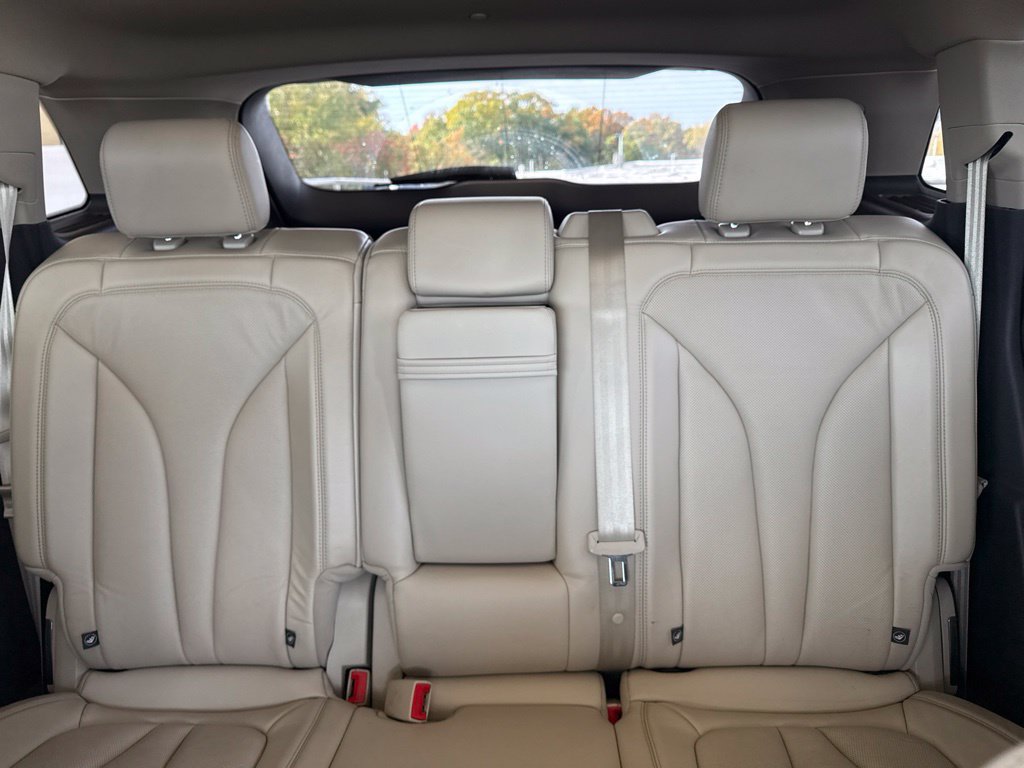 Used 2016 Lincoln MKX Reserve w/ Luxury Package AWD/4WD image 23