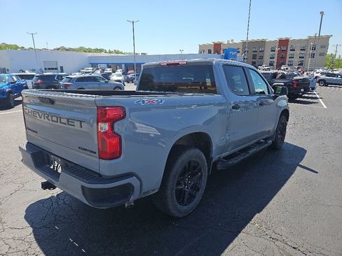 Used 2024 Chevrolet Silverado 1500 Custom w/ Turbomax Blackout Package AWD/4WD image 6