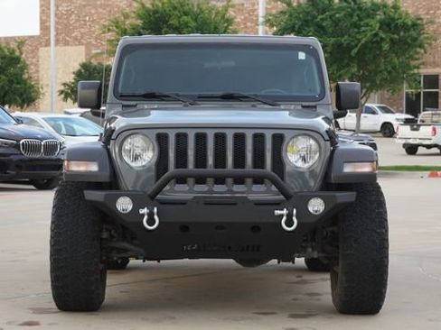 Used 2020 Jeep Wrangler Sport AWD/4WD image 2